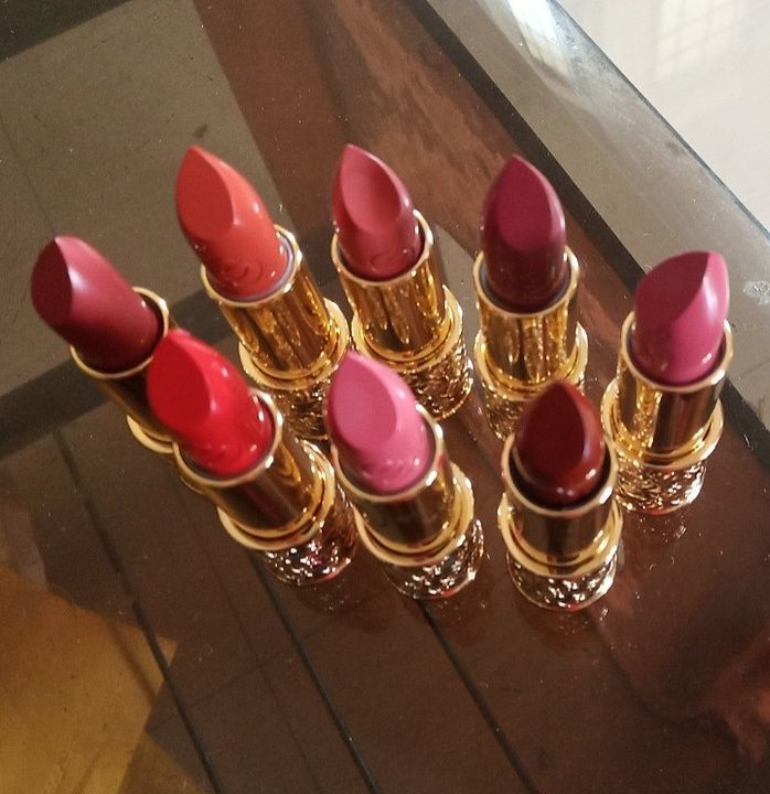 Giordani gold lipstick uploaded by business on 6/17/2020