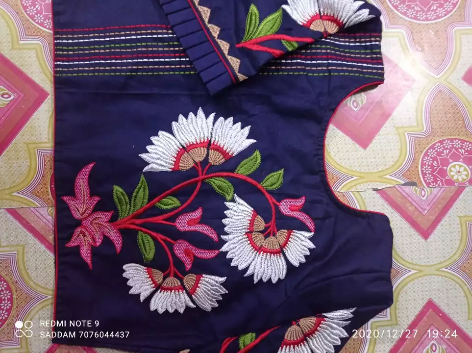 Blouse uploaded by Pappu Dresses and hand embroidary on 5/17/2022