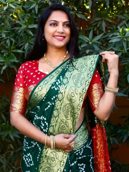 Bandhani saree uploaded by business on 5/17/2022