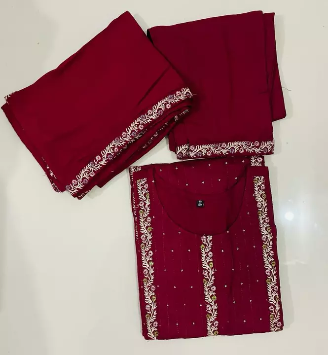 Kurthi pant and shawl uploaded by Jazi Insta Textile on 5/18/2022
