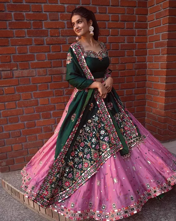 Post image LC 707
❤️PRESENTING NEW DESIGNER EMBROIDERED LAHENGA CHOLI❤️
Featuring Embroidered lehenga choli in heavy Butter silk . Quality is worth paying👌