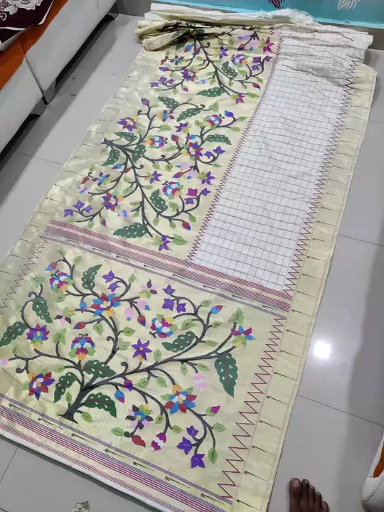 Half allwork brocket  paithani sarees  uploaded by MAYAKALA YEOLA paithani sarees on 5/18/2022