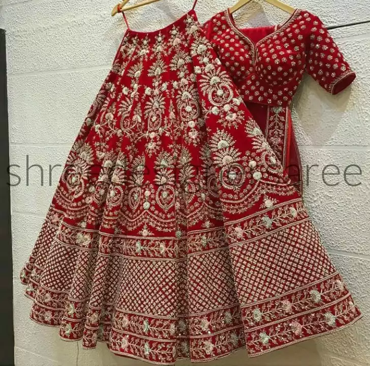 Lehengha choli for women latest design  uploaded by Kakdiya crafts on 5/20/2022