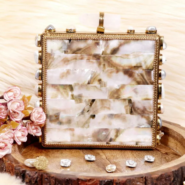 Resin clutches uploaded by Ocean of jewels on 5/20/2022