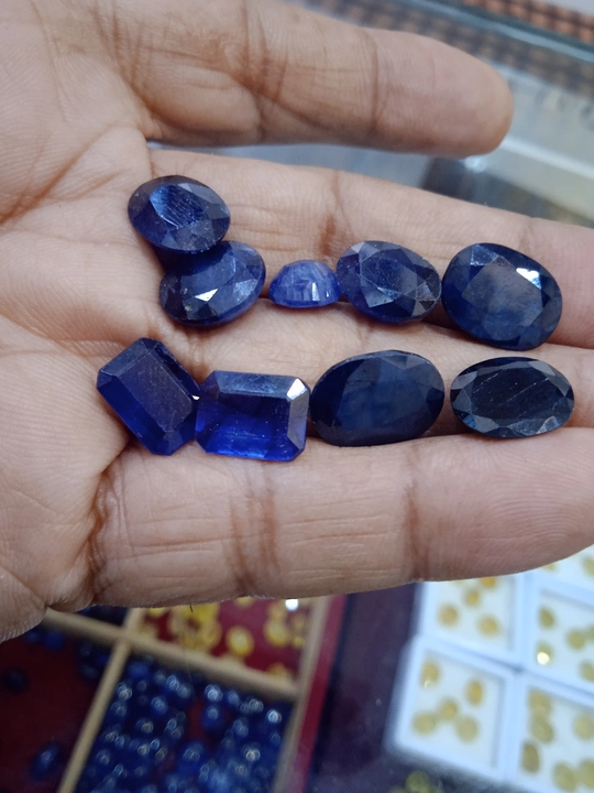 Post image Hi natural gemstone with certificate