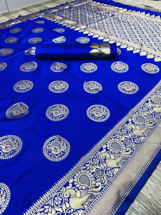 Handwooven pure banarsi saree uploaded by Online shopping on 5/21/2022