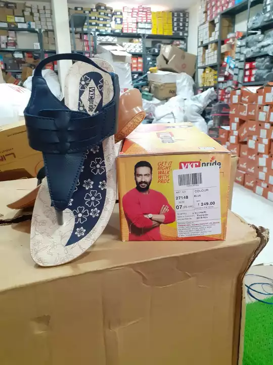 Post image Vkc Pride Brand 

Mrp 250 to 289 

Size 5 to 9 Setwise 

30 Pairs Standard Packing 

Fresh Stock 

limited Stock 

Only 20 Carton Availabe 

Hurry Up 

Contact Us