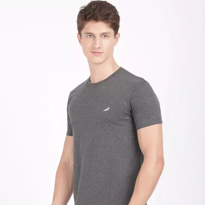 Boys Plain T-shirt Round Neck uploaded by business on 5/24/2022