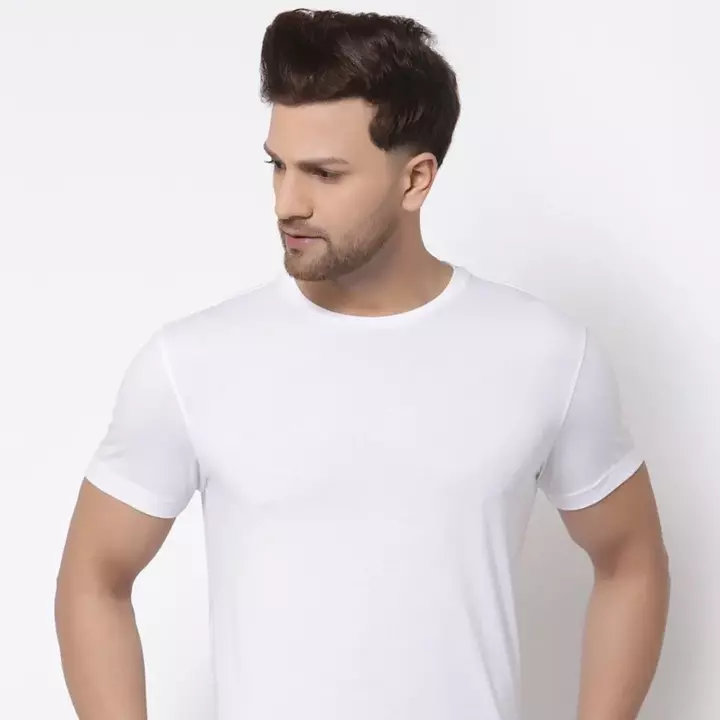 Boys Plain T-shirt Round Neck uploaded by business on 5/24/2022