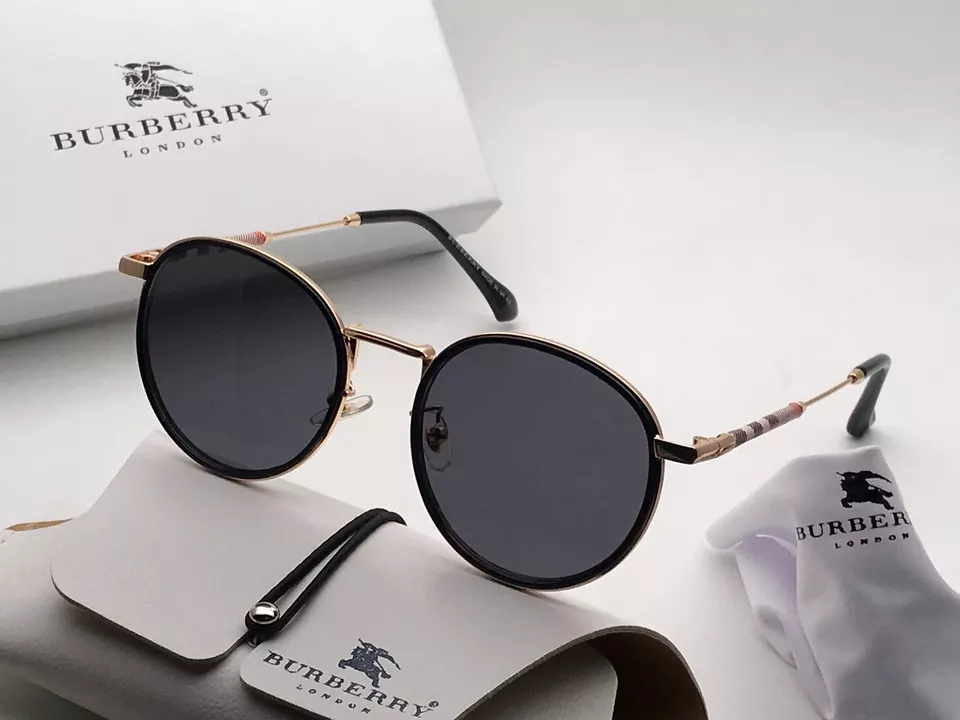 Product image of 🛑BURBERRY🛑

       , price: Rs. 850, ID: burberry-53cdfb63