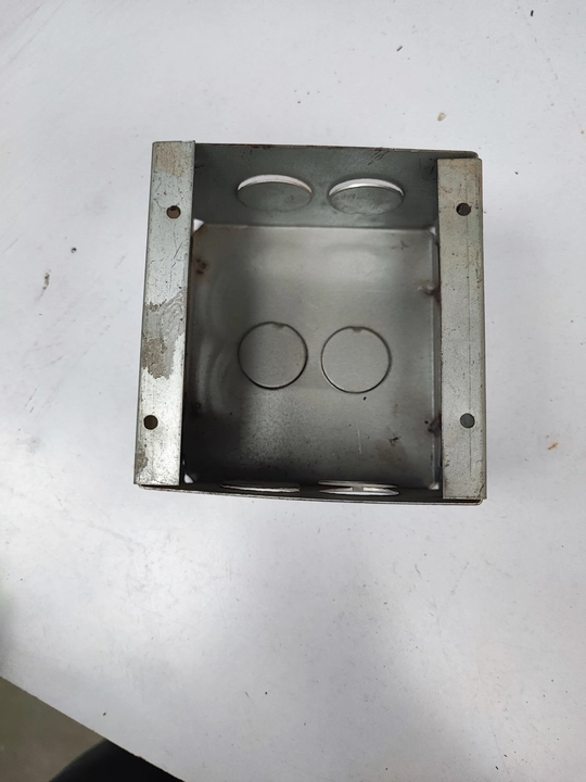 Post image I want 150 pieces of MS Junction Box 20 Guage

Size -- 4*7 --100 nos. 
Size -- 8.5*10 -- 50 nos. 
.