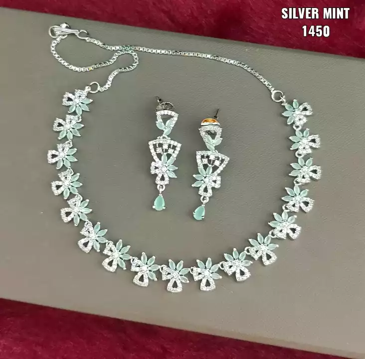 Necklace set uploaded by ZEELLO BOUTIQUE on 6/2/2022
