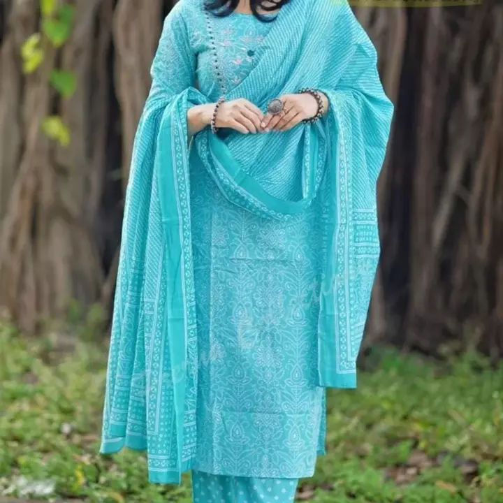 Post image *REFRESH UR WARDROBE WITH OUR BHANDANI EMBROIDERED SET WHICH IS JUST PERFECT FOR ALL OCCASIONS*
*PURE COTTON BANDHANI PRINT KURTI WITH HEAVILY EMBROIDERED WORK ON YOKE AND LACE DETAILS ON SLEEVES*
*BANDHANI PRINT COTTON PANTS*
*MALMAL DUPATTA*
SIZE :   38 40 42 44
*PRICE : 750+ship*
*Full Stock available*
👆👆👆👆👆👆👆👆👆✔️✔️✔️✔️✔️✔️✔️✔️✔️