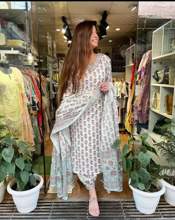 Post image *THIS SUMMER STYLE URSELF IN EXCLUSIVELY DESIGNED HANDBLOCK PRINT PURE COTTON P KURTA WITH LIGHT EMBROIDERY N CROATIA LACE HIGHLIGHTS PAIRED WITH MATCHING GULNAAR PANTS* *Fabric. Cotton* *Lenth--  43+**Duptta. Mal mal. 100* *SIZE -  38 40 42 44* 
 *Price -  795/_₹*