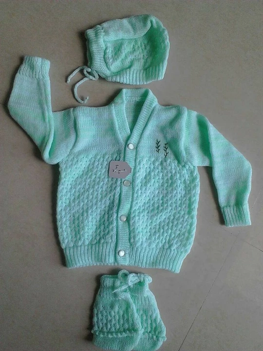 Product image with price: Rs. 175, ID: 3-pc-baby-sweater-1022b4ae
