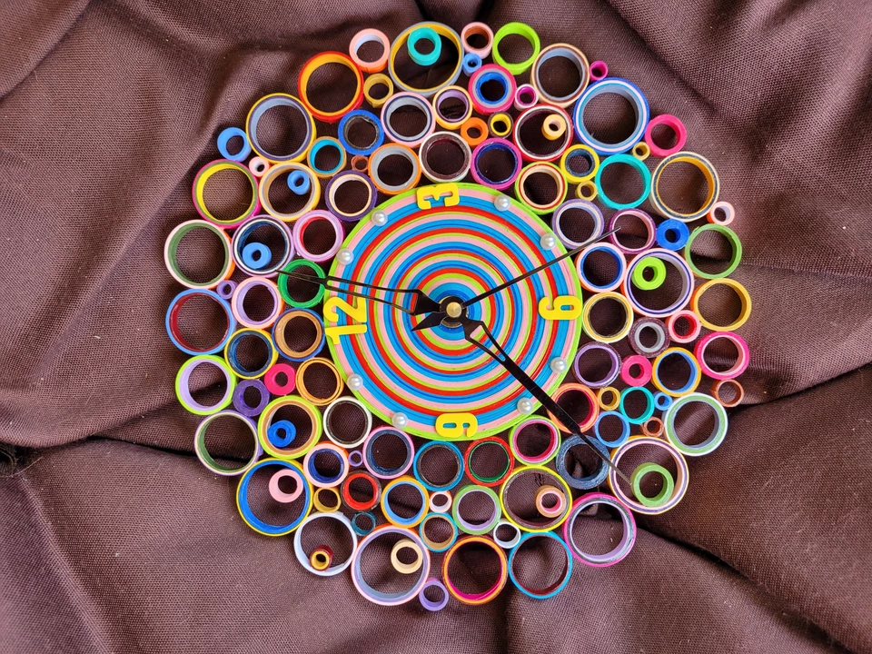 Paper quilled wall clock uploaded by Ash Creations on 6/7/2022