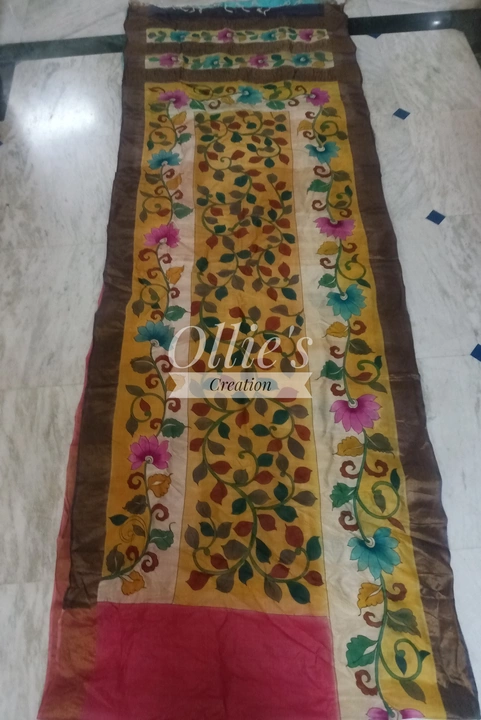 Hand painting saree uploaded by business on 6/8/2022