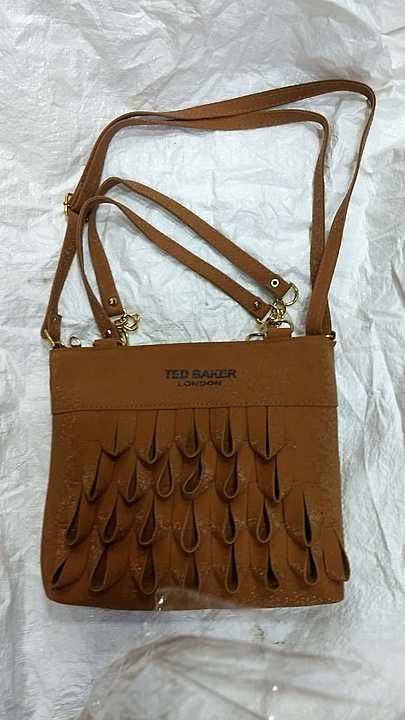 Ladies silling purse uploaded by Shree shubham bags on 11/1/2020
