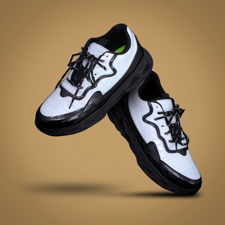 Latest running shoes uploaded by Lyzoo trading company on 6/12/2022