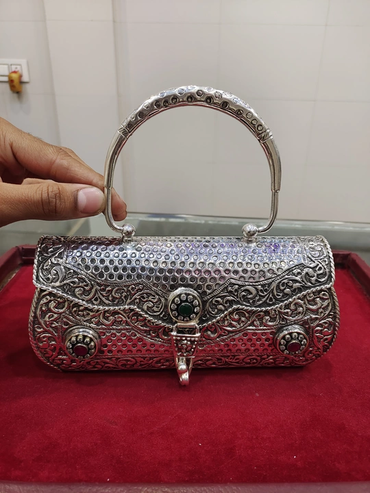 Women's purse uploaded by RAJ JI on 6/12/2022