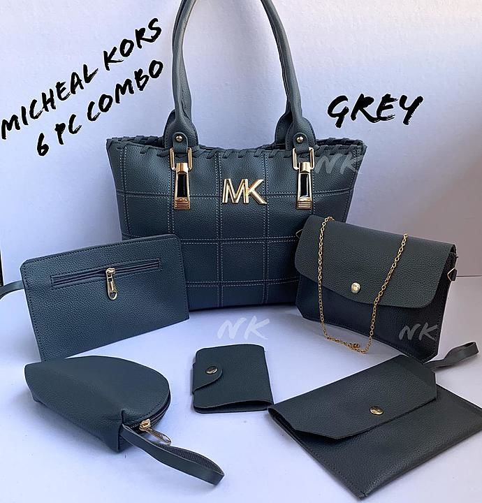 Post image *MICHEAL KORS* 

6 pcs combo set 

Available @ Rs. 760 + Including Shipping Only 

😀😀😀😀