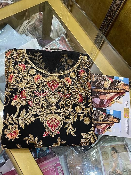 *Rinaz Super Hit Design*

*Prebookings Open*

*Singles Rate : Rs. 1,300 + SHIP*  uploaded by COLLECTION on 11/2/2020