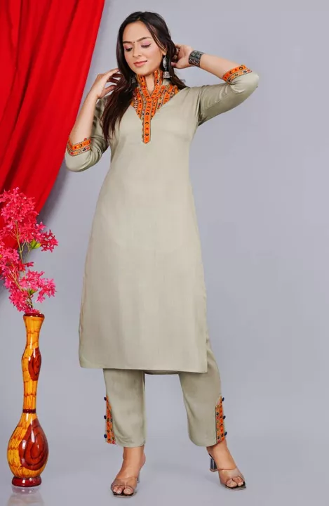 Kurti Pent uploaded by Lavish bridal fashion on 6/15/2022