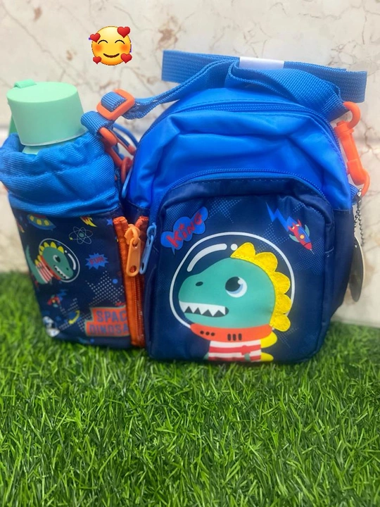 Super cool lunch bags for ur kiddos..., call on 98997 54045 for ordering.  uploaded by Hugs(Hamarey Unique Gifting Solutions) on 6/16/2022