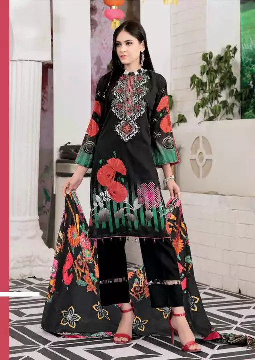 Post image *GULLAAHMED THE ORIGINAL LAWN *

*RIWAYAT VOL 02*
*Pure lawn collection with mal mal duppata*
*👗Top : Pure Lawn (cut 2/35 approx )*
*👖Bottom : pure cotten (cut approx 2.00mtr)*
*💥Dupatta: Pure Cotton Mal Mal (cut 2.25 mtr)*
*Designs : 06 pcs set*
*Rate:- 785*
*With attractive pouch n ladher bag 💼 packing*
Booking Open