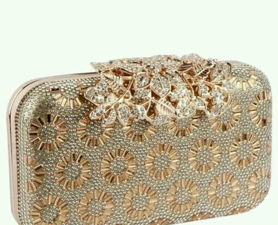 Post image Bridal clutch Cash on delivery https://chat.whatsapp.com/Jz4NfE4QgDI7NiLYbgxXY5