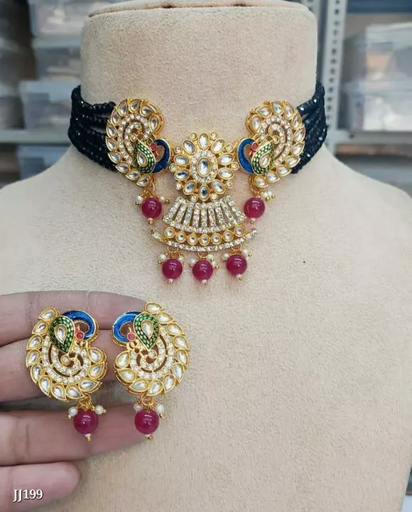 Mina necklace set uploaded by business on 6/17/2022