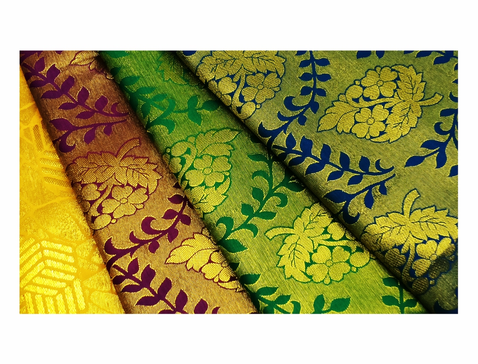 Ponnadai Zari shawl uploaded by business on 6/18/2022