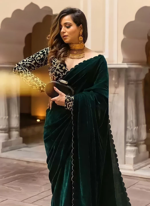 Full velvet saree uploaded by siyaram fashion on 6/19/2022
