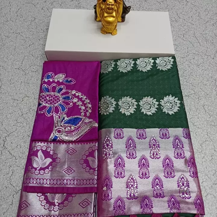 Sarees uploaded by business on 6/20/2022