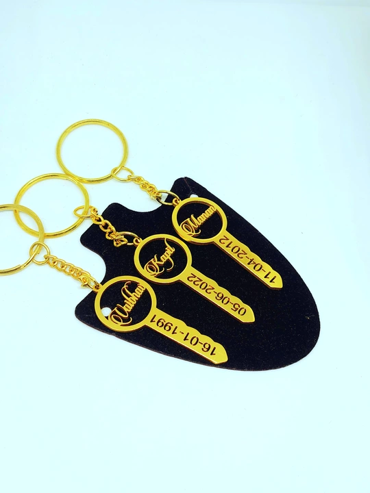 Keychain with Special Date and name  uploaded by Deep artificial jewelry shop on 6/20/2022