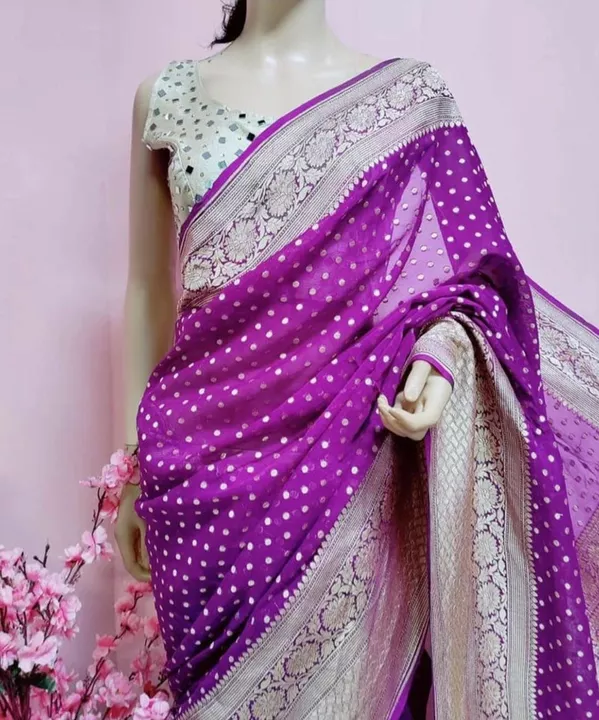 Banarasi Pure handwoven khaddi Georgette Saree uploaded by Ismaily Arts on 6/20/2022