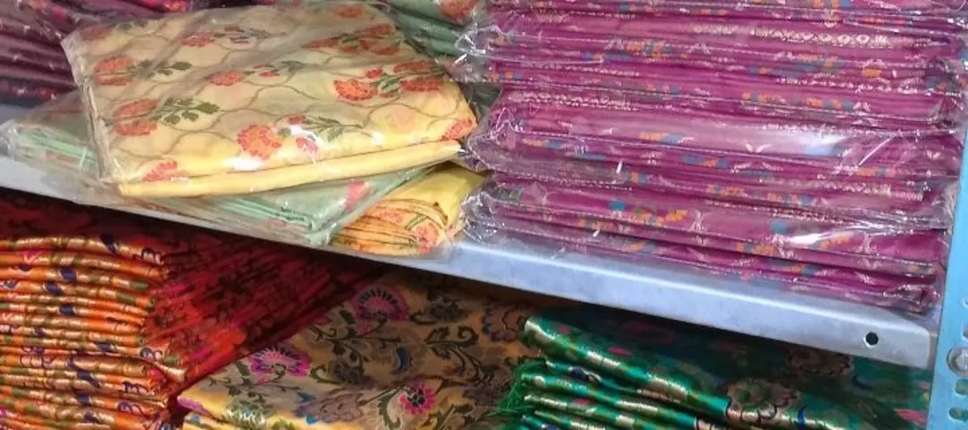 Shop Store Images of Z i silk fabrics