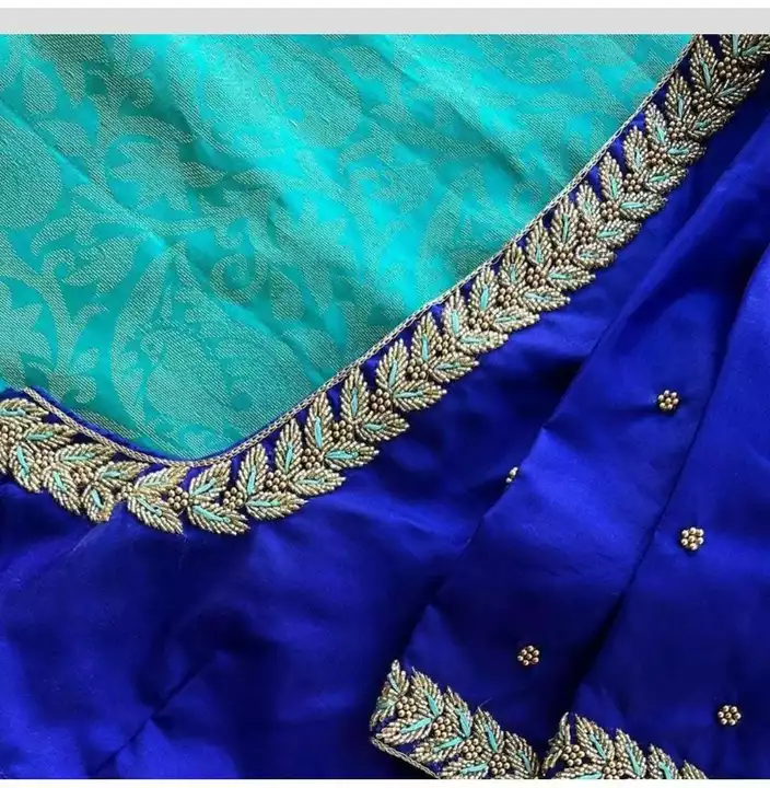 Product image of Aari work blouse, price: Rs. 1600, ID: aari-work-blouse-e162056f