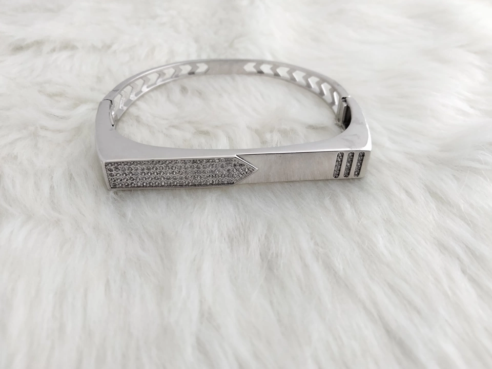 Gents Silver kada uploaded by business on 6/23/2022