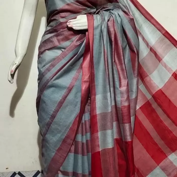 Post image EXCLUSIVE LATEST COLLECTION 🔥🔥
🌸 MATERIAL - COTTON SLUB DUPION STRIPE SAREES
🌸BP - RUNNING
🌸PRICE - 650 ONLY , WhatsApp number 8804869884