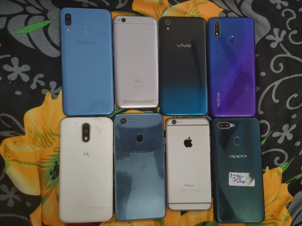 Samsung vivo oppo redmi iphone uploaded by business on 6/24/2022