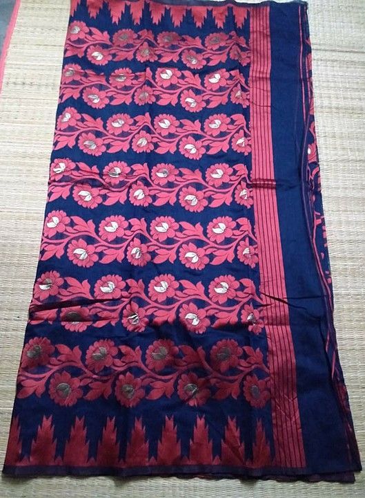Dhakai jamdani( handlooms) 
Fabric... Cotton silk
Weaving uploaded by Bhairavnath bastralaya on 11/5/2020