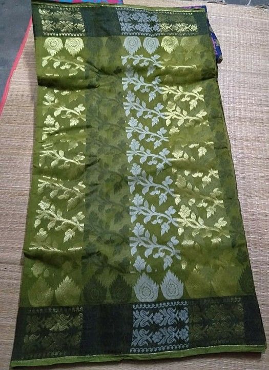 Dhakai jamdani( handlooms) 
Fabric... 100% cotton
Weaving uploaded by business on 11/5/2020