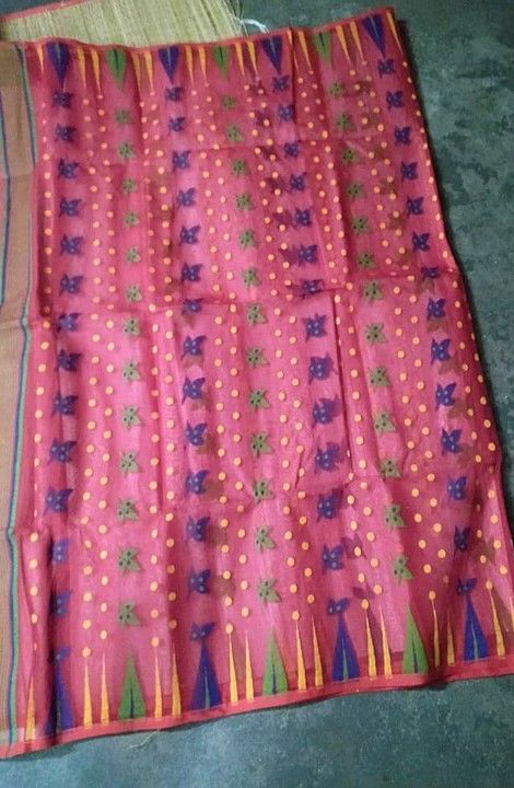 Dhakai jamdani(handlooms) 
Fabric.. 100%cotton
Weaving
 uploaded by Bhairavnath bastralaya on 11/5/2020
