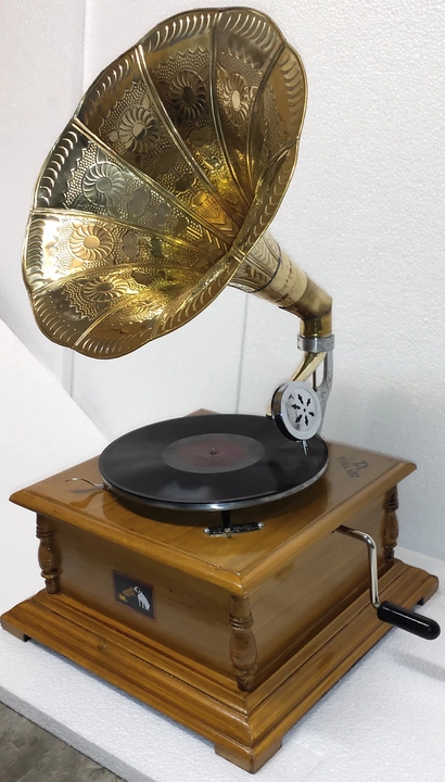 Gramophone player original working phonograph  uploaded by Taha Art on 6/25/2022