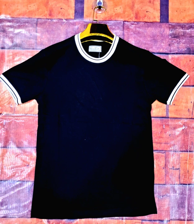 Black Trendy T Shirt  uploaded by business on 6/26/2022