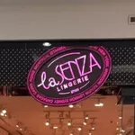 Business logo of La senza