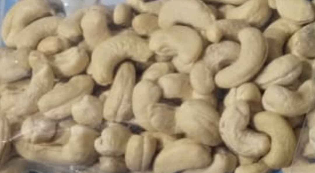 Cashew S320  uploaded by NADA Foods & Products. on 6/28/2022