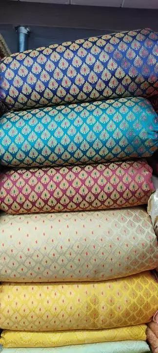 Pure Banarsi  uploaded by Raghupati Fabrics on 6/29/2022