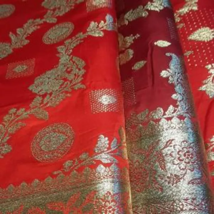 Post image Mainuddin Silk House. has updated their profile picture.